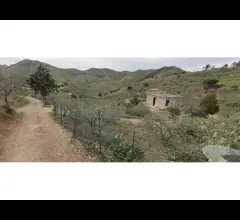 Appartamenti in Vendita - Via portella di palermo - unifamiliare + terreno