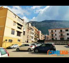 Appartamenti in Vendita - Capaci - via del risorgimento - ampio 5 vani