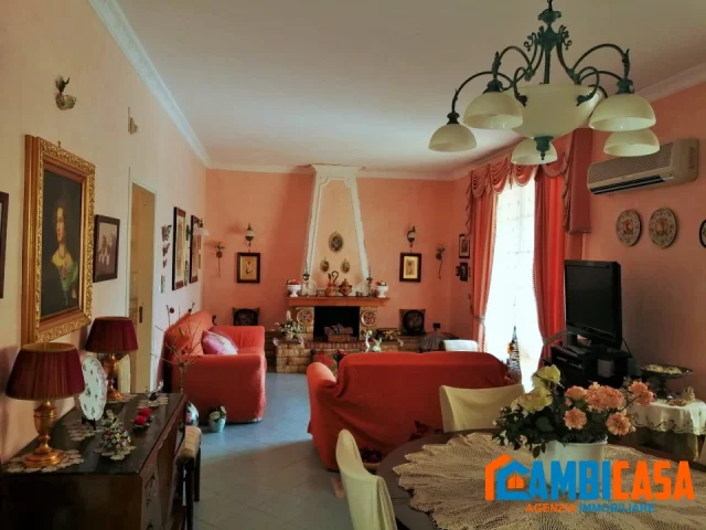 Appartamenti in Vendita - Capaci - via del risorgimento - ampio 5 vani