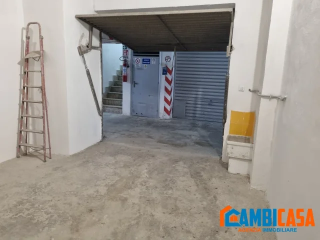 Appartamenti in Vendita - Via monte san calogero - box di 20 mq circa