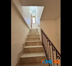 Appartamenti in Vendita - Zona villagrazia - 5 ambienti su 2 livelli