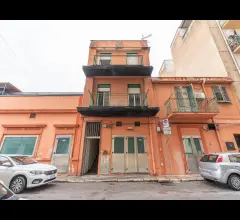 Zona pitrè - palazzina indipendente 2 livelli