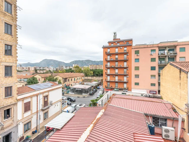 Appartamenti in Vendita - Zona pitrè - palazzina indipendente 2 livelli