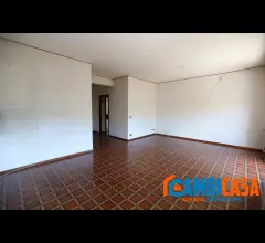 Appartamenti in Vendita - Via casalini - quadrivani con posto auto.