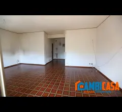 Appartamenti in Vendita - Via casalini - quadrivani con posto auto.