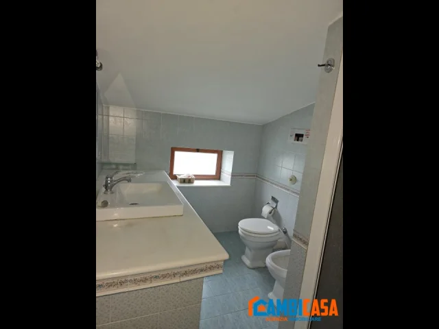 Appartamenti in Vendita - Via alfonso amorelli - mansarda 3 vani