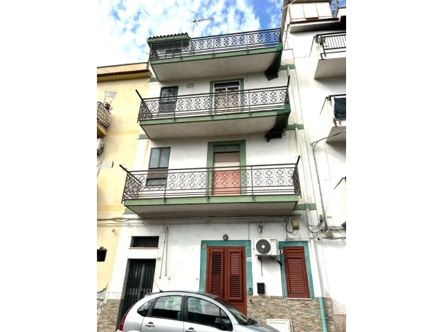 Via santa maria di gesù - intera palazzina
