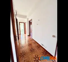 Appartamenti in Vendita - Partanna mondello - 4 vani doppi servizi.