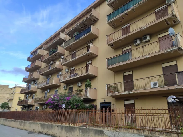Corso dei mille - trilocale in residence