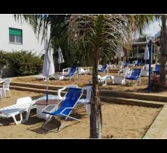 Appartamenti in Vendita - Residence acquamarina - villetta con piscina.