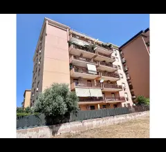 Appartamenti in Vendita - Michelangelo - 5 vani con posto auto.