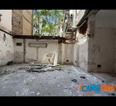 Appartamenti in Vendita - Via isidoro carini - negozio con spazio esterno