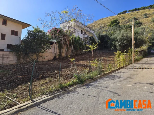 Appartamenti in Vendita - Passo di rigano - terreno edificabile 940mq