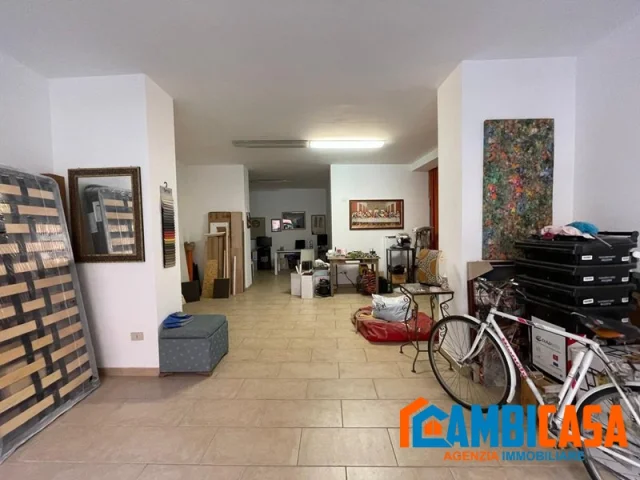 Appartamenti in Vendita - Via sferracavallo - locale ristrutturato di 65 mq