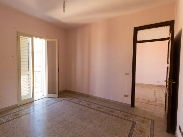 Appartamenti in Vendita - Lascari centro - luminoso 3 ambienti