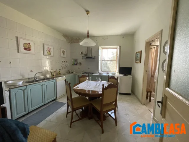 Appartamenti in Vendita - Villagrazia/malpasso - indipendente + terrazzo