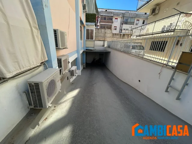 Appartamenti in Vendita - Pressi via san lorenzo - ufficio 280 mq