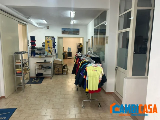 Appartamenti in Vendita - Pressi via san lorenzo - ufficio 280 mq