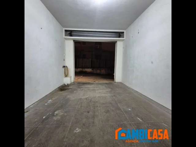 Appartamenti in Vendita - Brancaccio/giafar - box di 17 mq