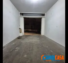 Appartamenti in Vendita - Brancaccio/giafar - box di 17 mq