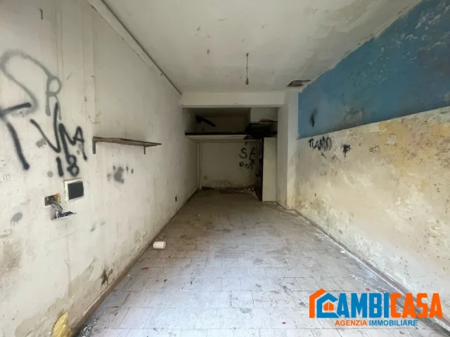 Via benedetto croce - box di 18 mq