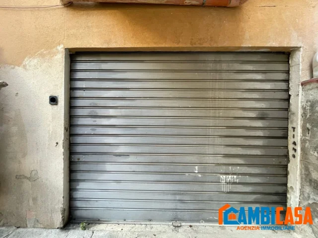 Appartamenti in Vendita - Via benedetto croce - box di 18 mq