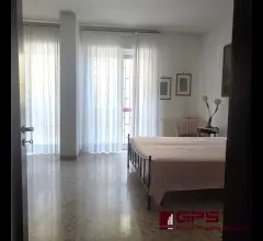 Appartamenti in Vendita - 3 vani con posto auto