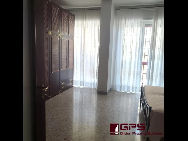Appartamenti in Vendita - 3 vani con posto auto