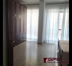 Appartamenti in Vendita - 3 vani con posto auto