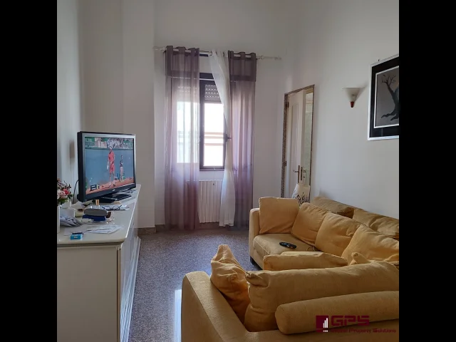 Appartamenti in Vendita - Luminoso 2 vani con terrazzo
