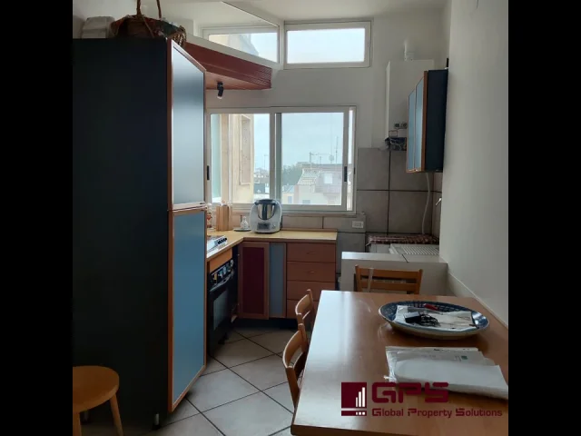 Appartamenti in Vendita - Attico con terrazzo