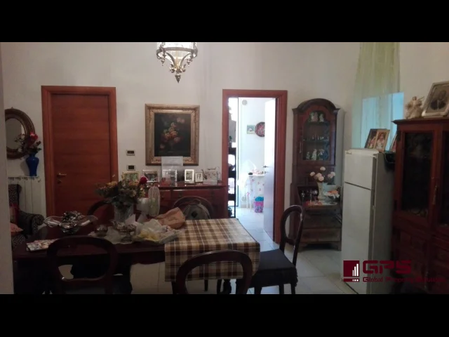 Appartamenti in Vendita - Soluzione indipendente vic. ospedale di venere
