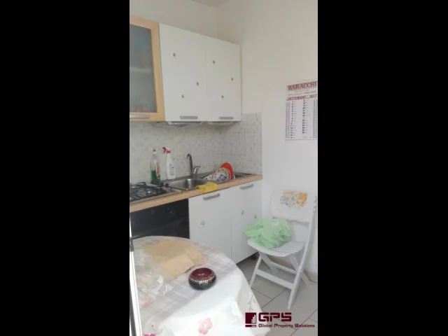 Appartamenti in Vendita - Soluzione indipendente vic. ospedale di venere