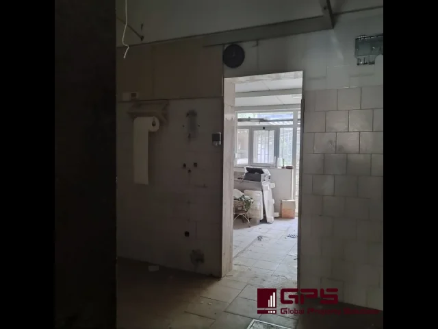 Appartamenti in Vendita - Locale con cortile interno