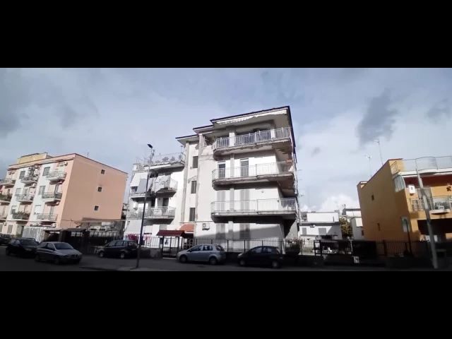 Bilocale con box auto in piccolo condominio