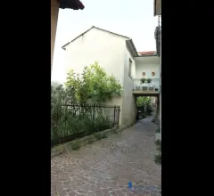 Appartamenti in Vendita - Casa con terrazza e uliveto a garlenda fraz. castelli