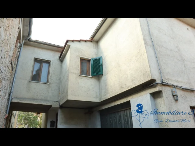 Appartamenti in Vendita - Casa con terrazza e uliveto a garlenda fraz. castelli
