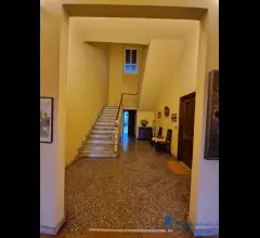 Appartamenti in Vendita - Bilocale di ampia metratura in villa con parco a villanova