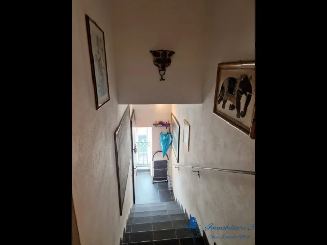 Appartamenti in Vendita - Appartamento mansardato in vendita ad ortovero fraz. pogli