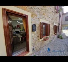Appartamenti in Vendita - Alloggio finemente ristrutturato a garlenda fraz. castelli