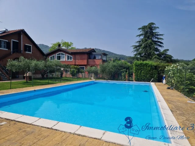 Appartamenti in Vendita - Porzione di villa con terrazza giardino e piscina condominiale a garlenda golf
