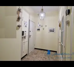 Appartamenti in Vendita - Appartamento trilocale in vendita ad albenga zona mare + box