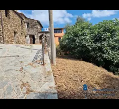Appartamenti in Vendita - Rustico vista mare da ristrutturare + terreno  a villanova d'albenga