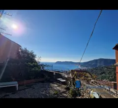 Appartamenti in Vendita - Casa semi-indipendente, terrazza vista mare a alassio-solva