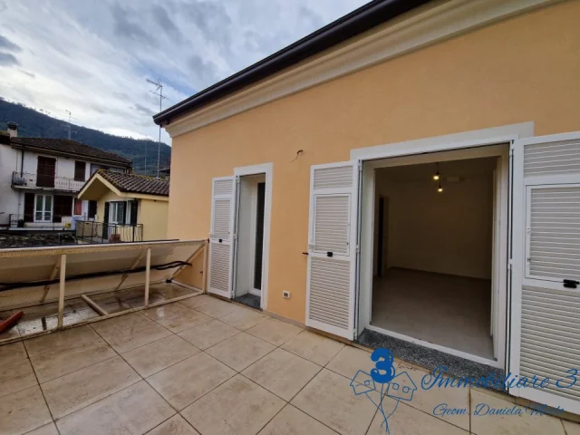 Appartamenti in Vendita - Alloggio indipendente nuovo, terrazza in centro a villanova