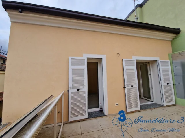 Appartamenti in Vendita - Alloggio indipendente nuovo, terrazza in centro a villanova