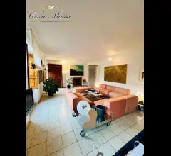 Appartamenti in Vendita - Piano alto nuda proprietÀ a pochi passi da piazza vittorio