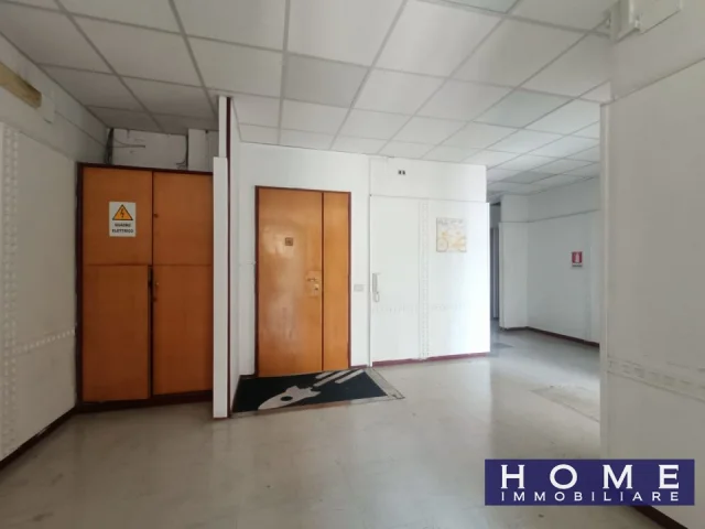 Appartamenti in Vendita - Ufficio a frattamaggiore