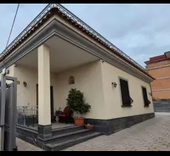 Villa ristrutturata con ottime rifiniture e spazio esterno