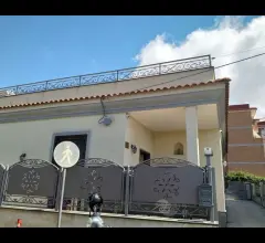 Appartamenti in Vendita - Villa ristrutturata con ottime rifiniture e spazio esterno